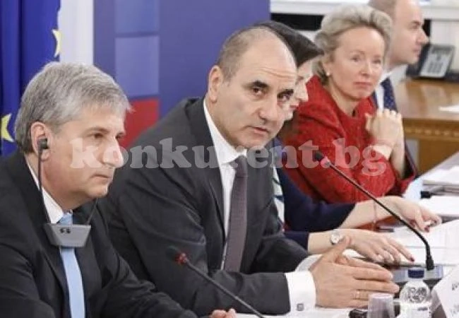 Цветанов: Популисти ползват миграцията за бързи дивиденти (Обзор)