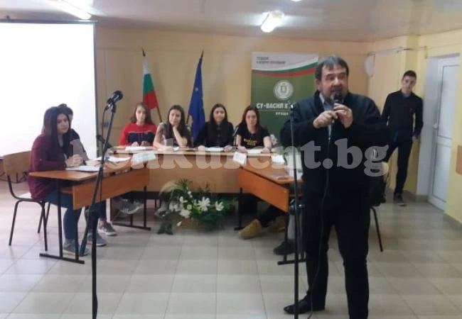 Викторина помага на тийнейджъри да научат повече за СПИН