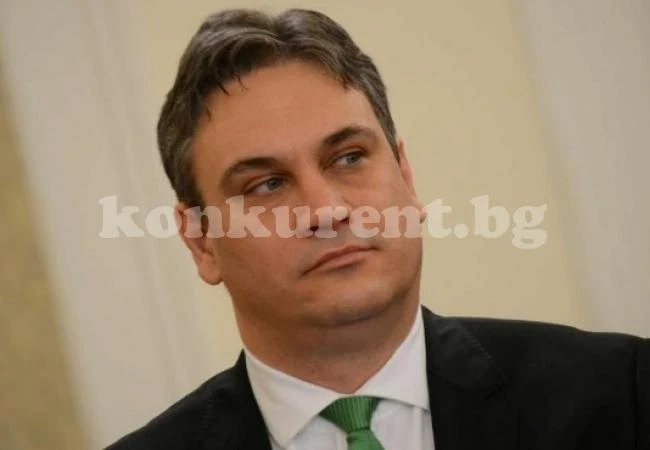 Декларациите на над 700 от властта нередовни