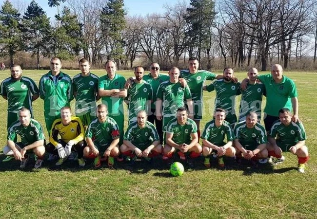 Ботев /Попица/ укроти Ураган 33 с 6:2, Строител срази Балкански