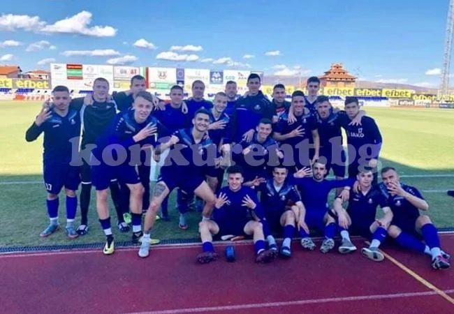 Момчетата на Дилян Иванов напердашиха слабак в U19, пак са в Топ 10