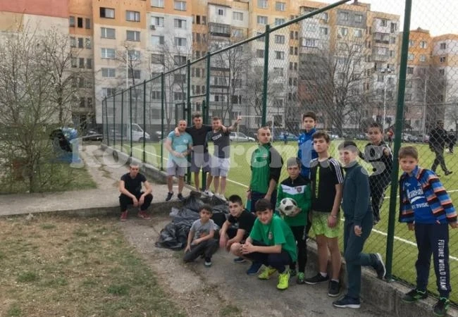 Кой „накара“ тимуровската команда на Стели пак да се задейства