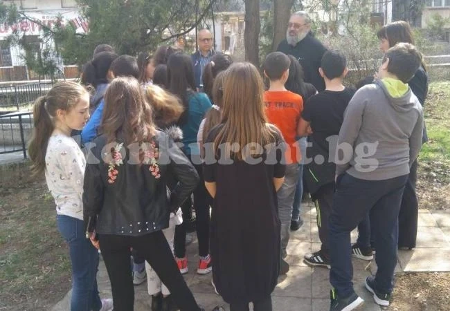 Деца посетиха Болярската църква и останаха прехласнати СНИМКИ