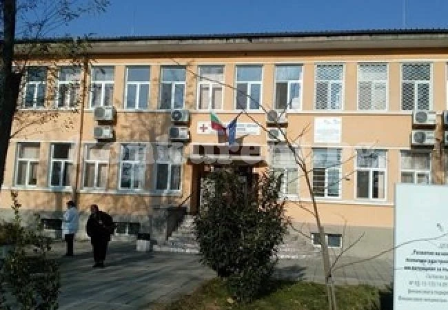 Тримата загинали при пожара в психиатрията са шизофреници, фелдшер обгазен