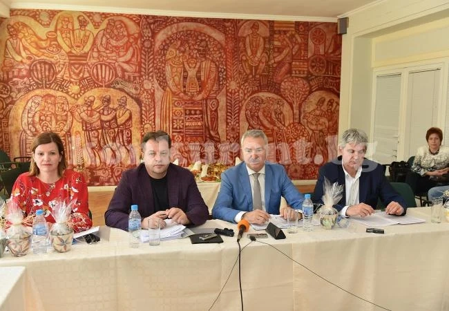 Кметове искат 786 млн. лв. повече за общините догодина