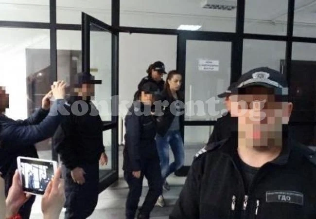 Бащата на закопчаната дознателка Розалина изригна срещу колегите си в полицията със страшни закани