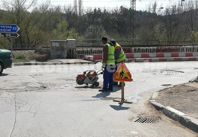 Започна пролетното почистване на Мездра