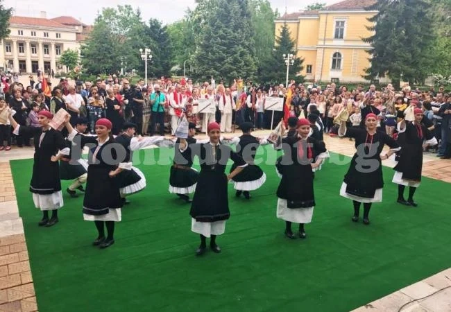 Феста „Врачанска пролет“ събира над 400 танцьори