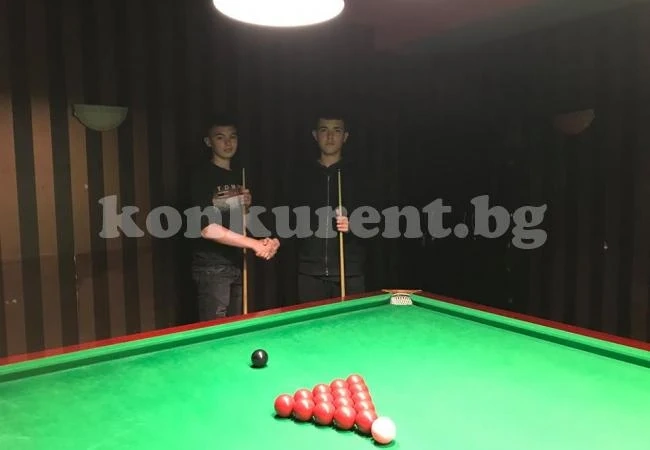 Дочовски отново триумфира в „Mezdra Snooker League”
