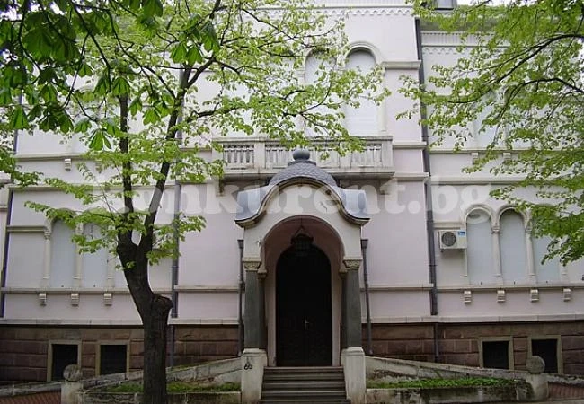 Ремонтират врачанската митрополия с 245 000 лева