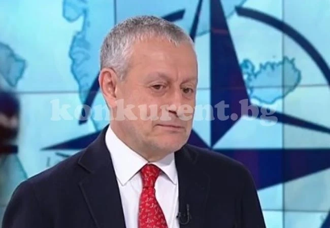 Соломон Паси: На Балканите трябва да има ядрено оръжие, то гарантира спокойствие