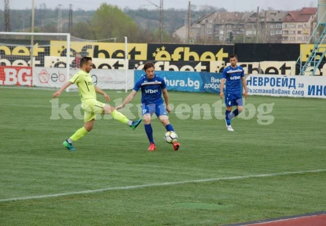 Монтана би Поморие с 1:0 /Снимки/, Кариана губи с 2:3