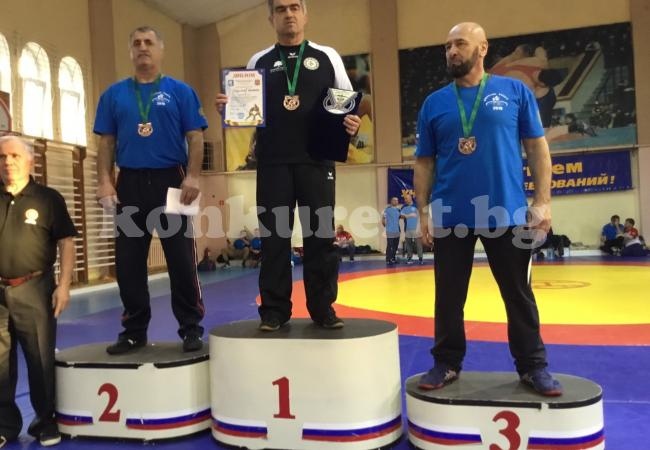 Борец от Згориград триумфира като световен шампион