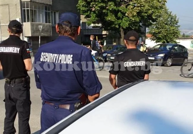 Полиция и жандармерия окупираха Бяла Слатина           