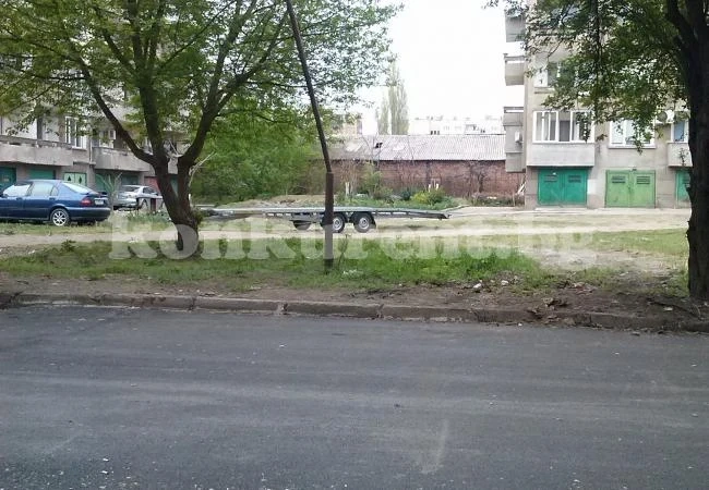 Ремонтираха стълб за улично осветление след сигнал на граждани