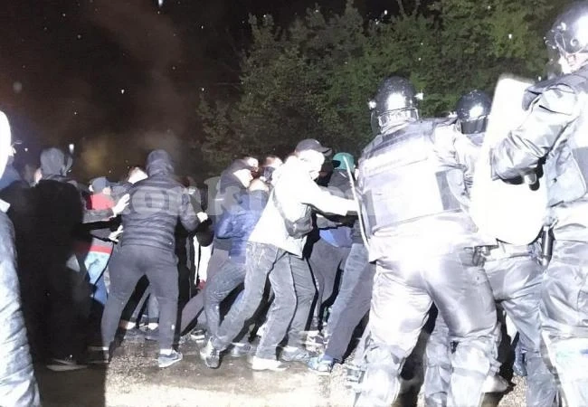 Роми напускат Габрово заради ескалацията на напрежение, специализираната полицейска операция продължава до неделя