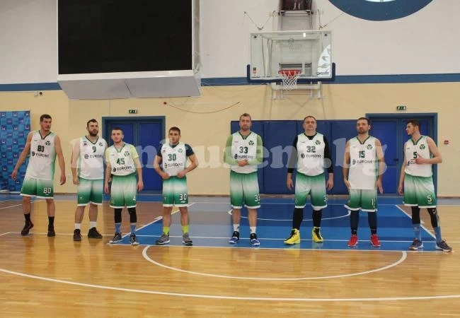 Ботев 2012 Б стигна до трети сблъсък в плейофа