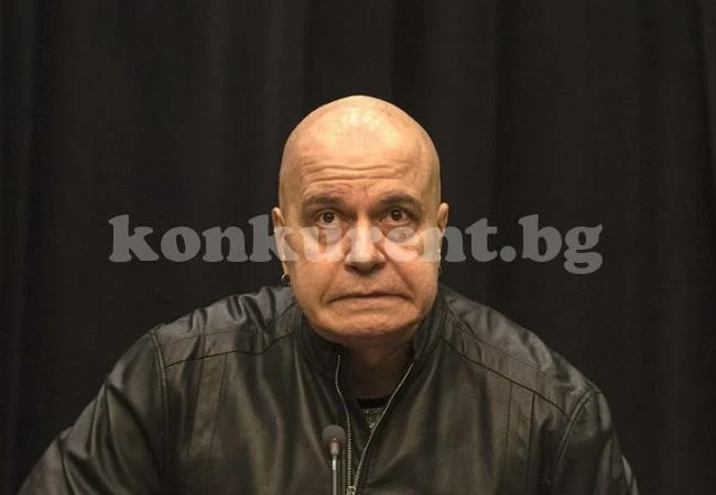 120 килограмова мадама отнела девствеността на Слави