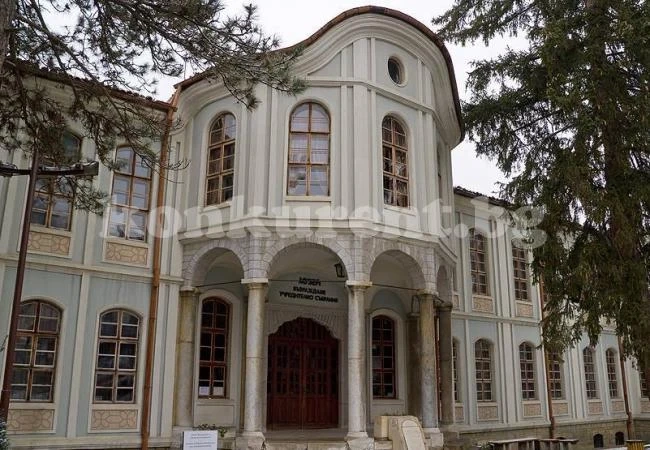 Специален урок заради Конституцията днес в училищата