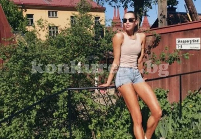 Тази жена поразява всички с безкрайно дългите си крака (СНИМКИ)