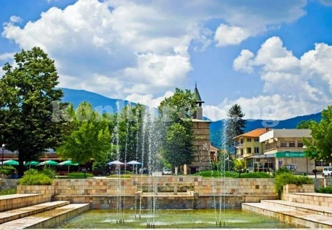 Продават изгодно общински имоти