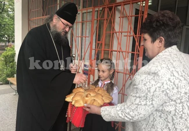 Врачанският митрополит изнесе беседа за Страстната седмица пред ученици от Враца