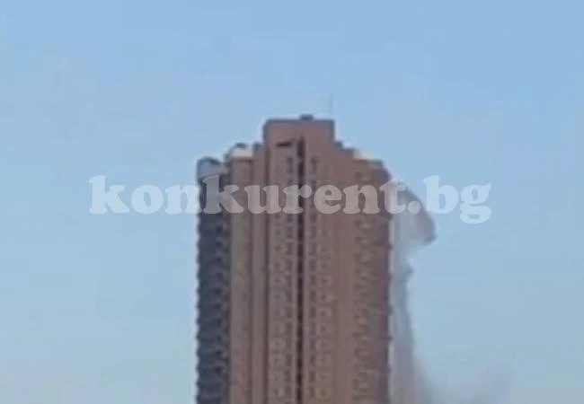 Басейн се изсипа от покрива на небостъргач (ВИДЕО)