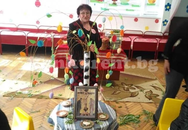 В Борован боядисаха яйца СНИМКИ