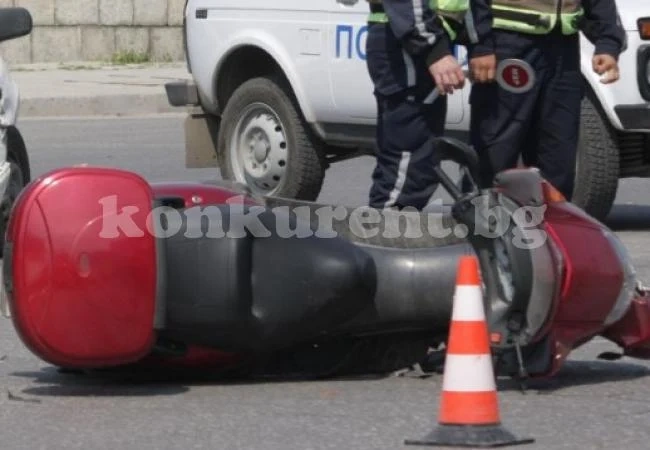 Пиян на мотика открадна мотопед и катастрофира