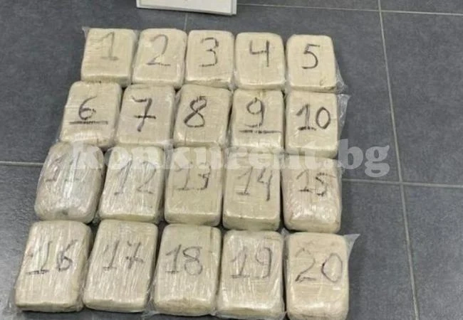 Задържан за 288 кг хероин турчин остава в ареста