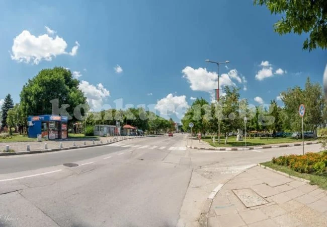 Спряха движението по важна улица в Козлодуй заради ремонт