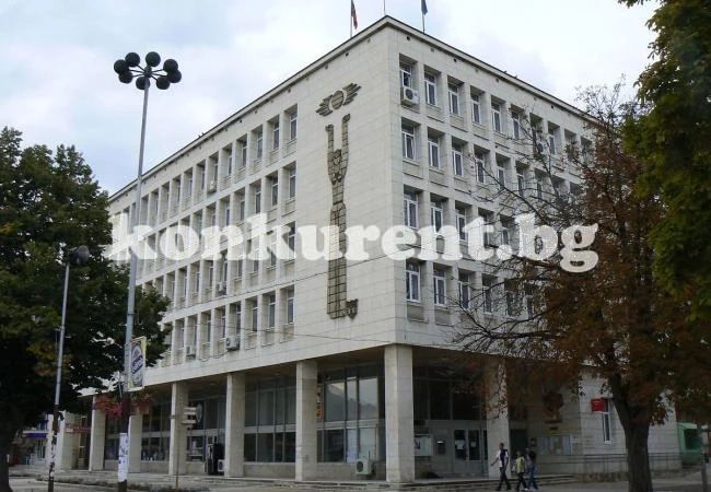 Вижте какво ще има на откритата сцена в Мездра днес