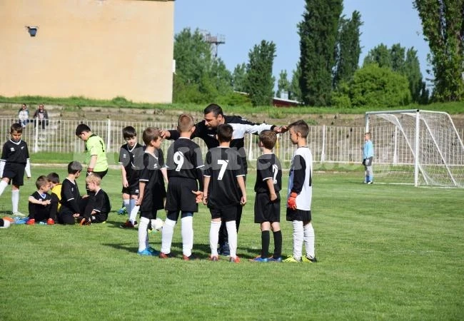 Две победи за Пегас Спорт с разгром и изумителен обрат