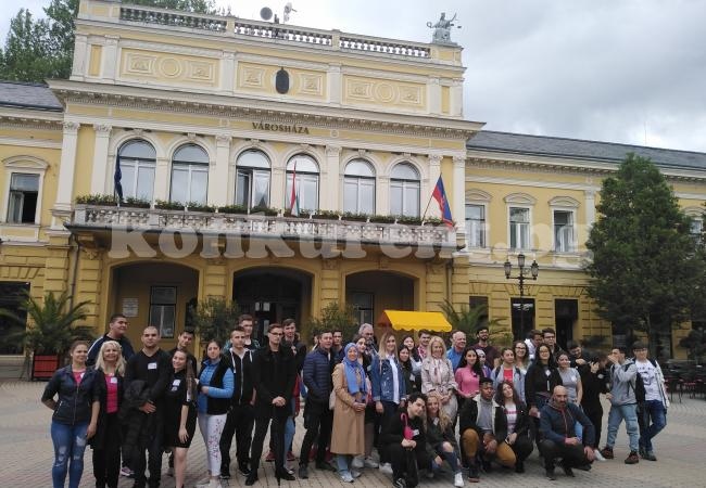 Група от ПГТР посети Унгария