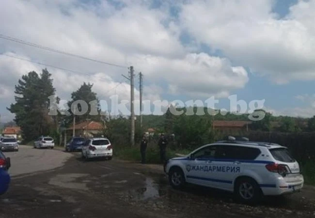 Оръжието, открито край Костенец, е ловна пушка, има и голям брой патрони