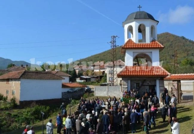 Полицията издирва безбожник, обрал църква