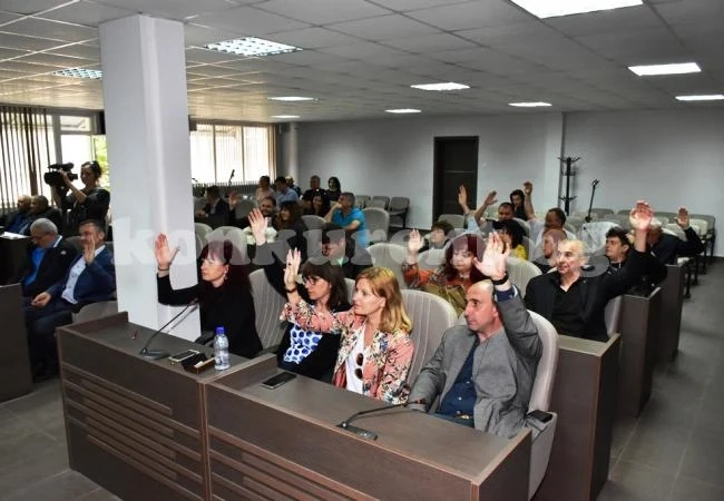 Правят Национален център за православно, екологично и патриотично образование от сградата на бивше училище