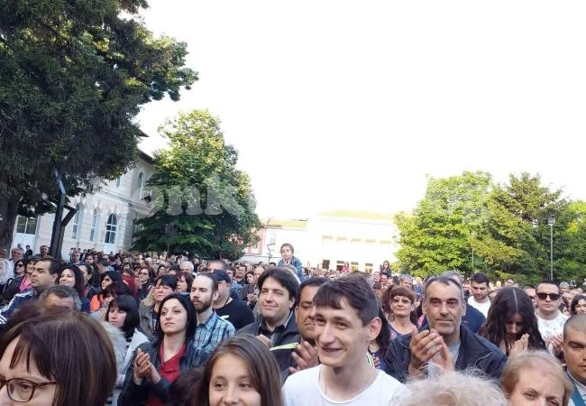 Стотици пяха с Васил Найденов във Враца СНИМКИ