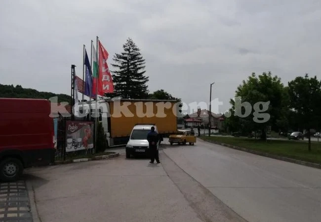Тежка катастрофа като по чудо не взе жертва (СНИМКИ)