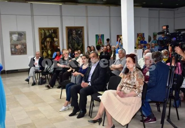 Наградиха победителите в художествената изложба „Земята на Ботев“