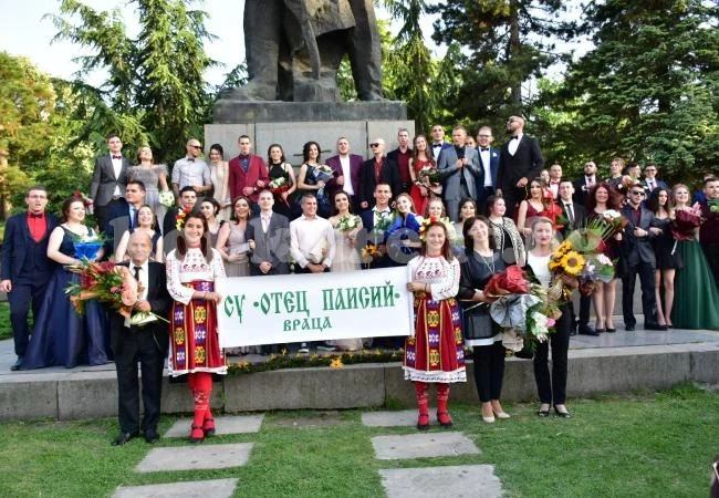 Абитуриентите на СУ \