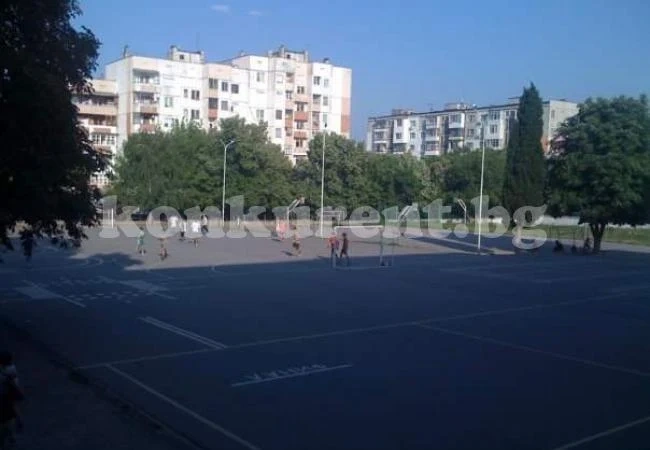 Петокласник отнесе шамар от батковци в училище