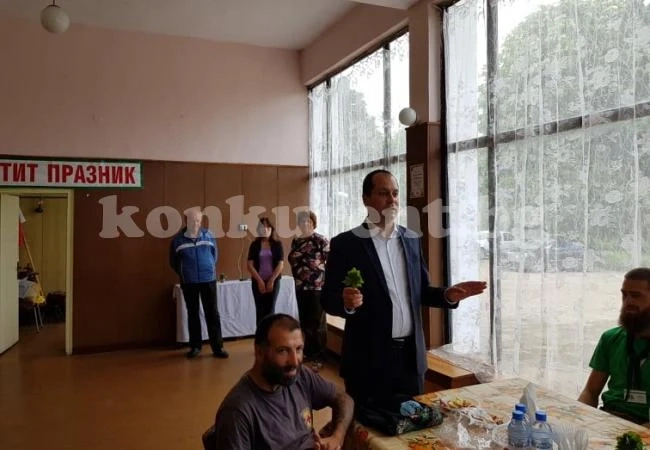 Кметът Каменов се срещна с походниците в Баница СНИМКИ