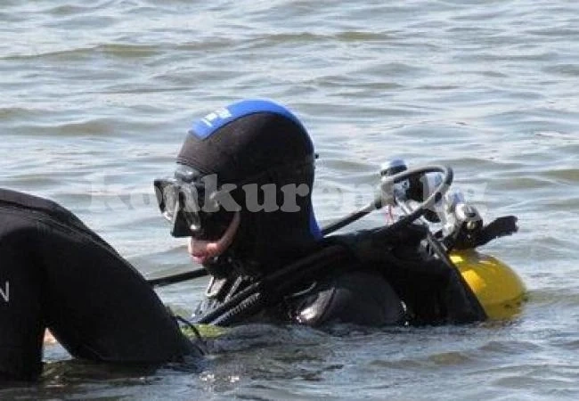Водолази издирват мъж в Огоста