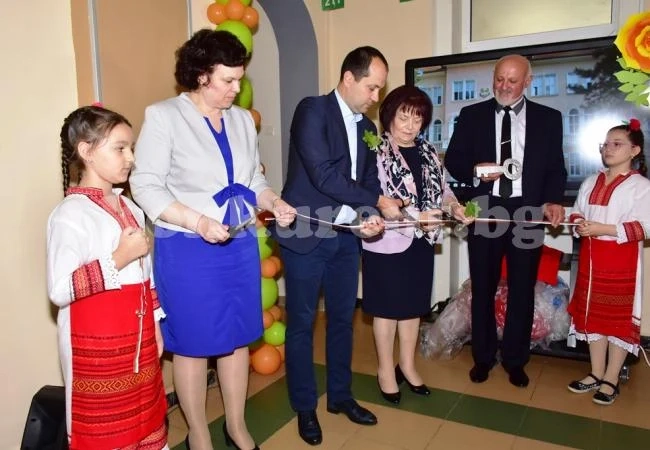 Откриха иновативен кабинет на патронния празник в СУ \