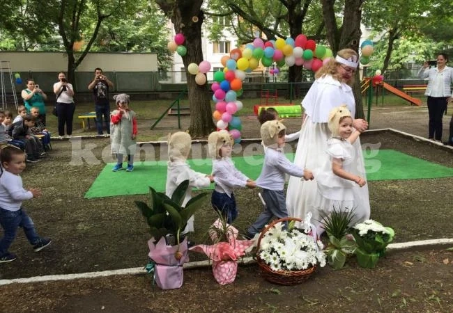 Организираха празнично тържество по случай юбилей в „Щастливо детство“