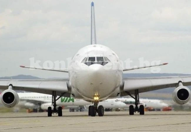 Авиокомпаниите очакват по-ниска печалба заради търговската война и скъпото гориво