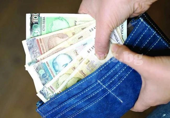 Социалната пенсия се увеличава със 7 лева