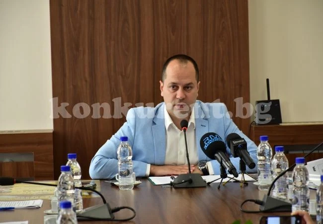 Кметът Каменов: Обновяваме транспорта във Враца с 23 милиона лева