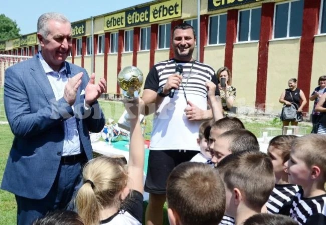 Кметът на Видин подкрепи благотворителен футболен турнир за деца